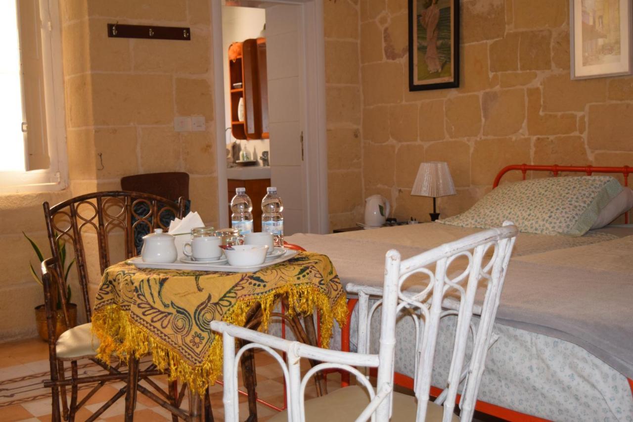 Maria Townhouse Heart Of Victoria B&B Εξωτερικό φωτογραφία