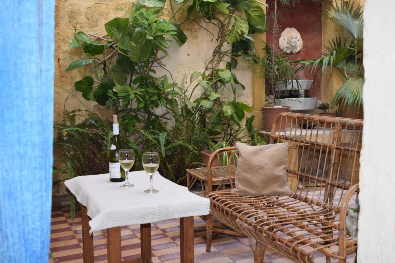 Maria Townhouse Heart Of Victoria B&B Εξωτερικό φωτογραφία