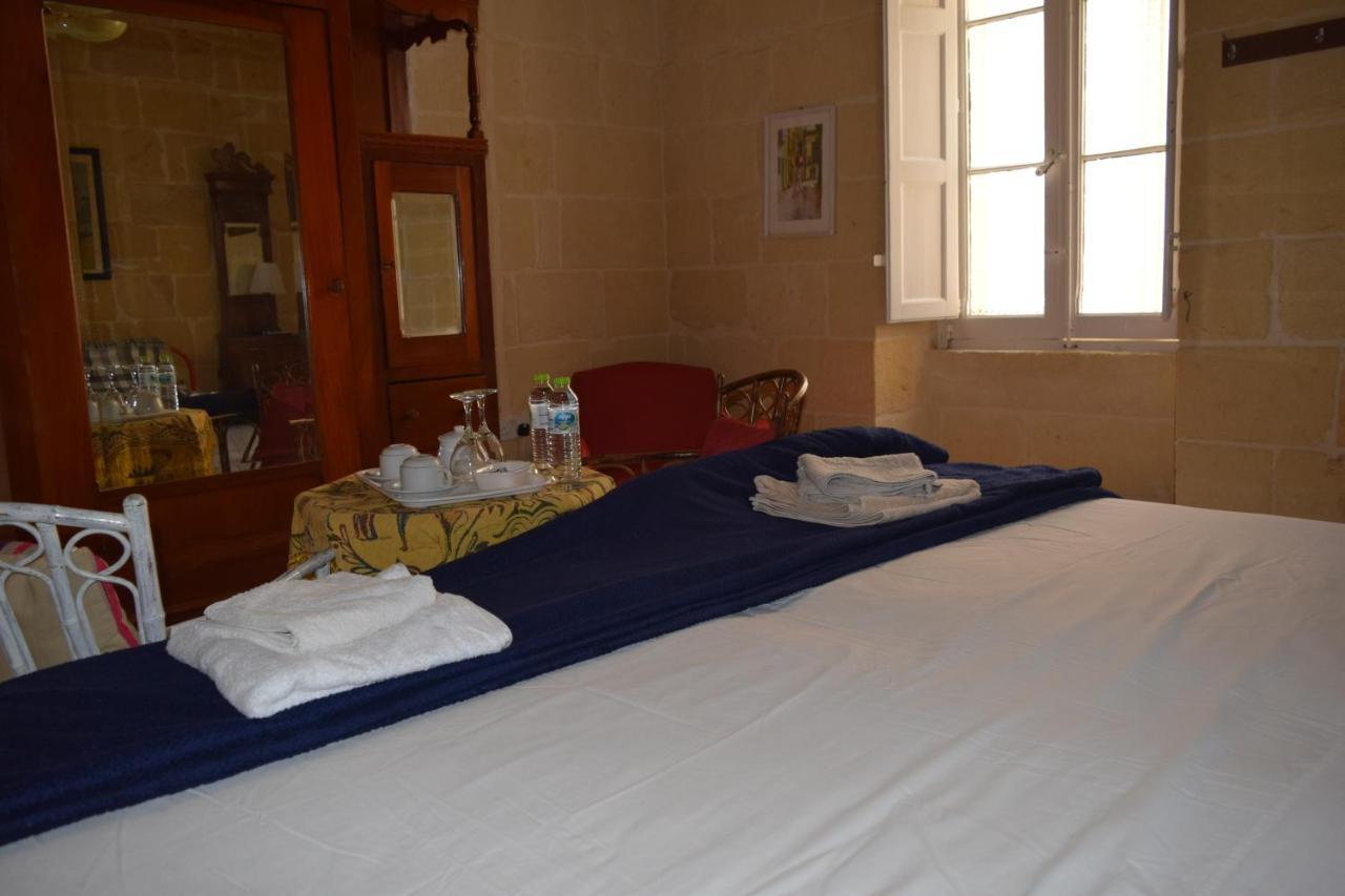 Maria Townhouse Heart Of Victoria B&B Εξωτερικό φωτογραφία