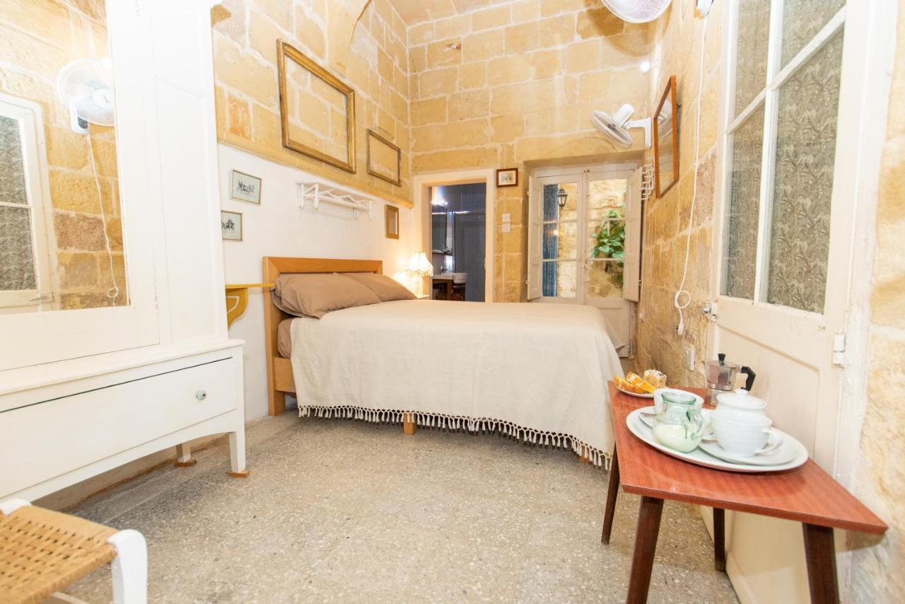 Maria Townhouse Heart Of Victoria B&B Εξωτερικό φωτογραφία