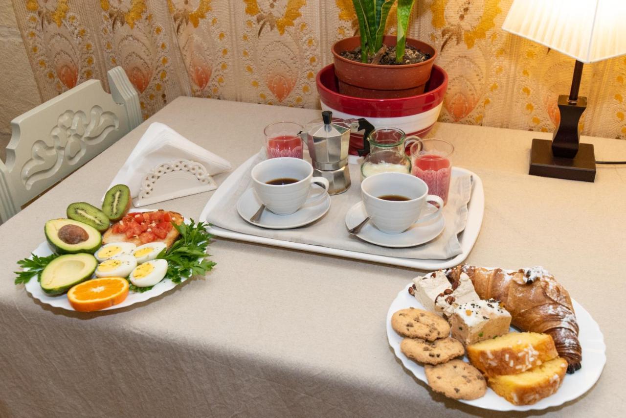 Maria Townhouse Heart Of Victoria B&B Εξωτερικό φωτογραφία