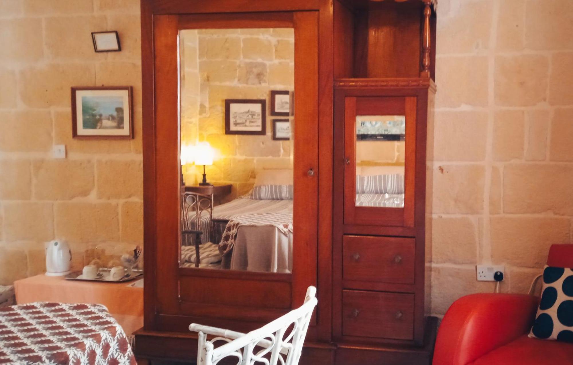 Maria Townhouse Heart Of Victoria B&B Εξωτερικό φωτογραφία
