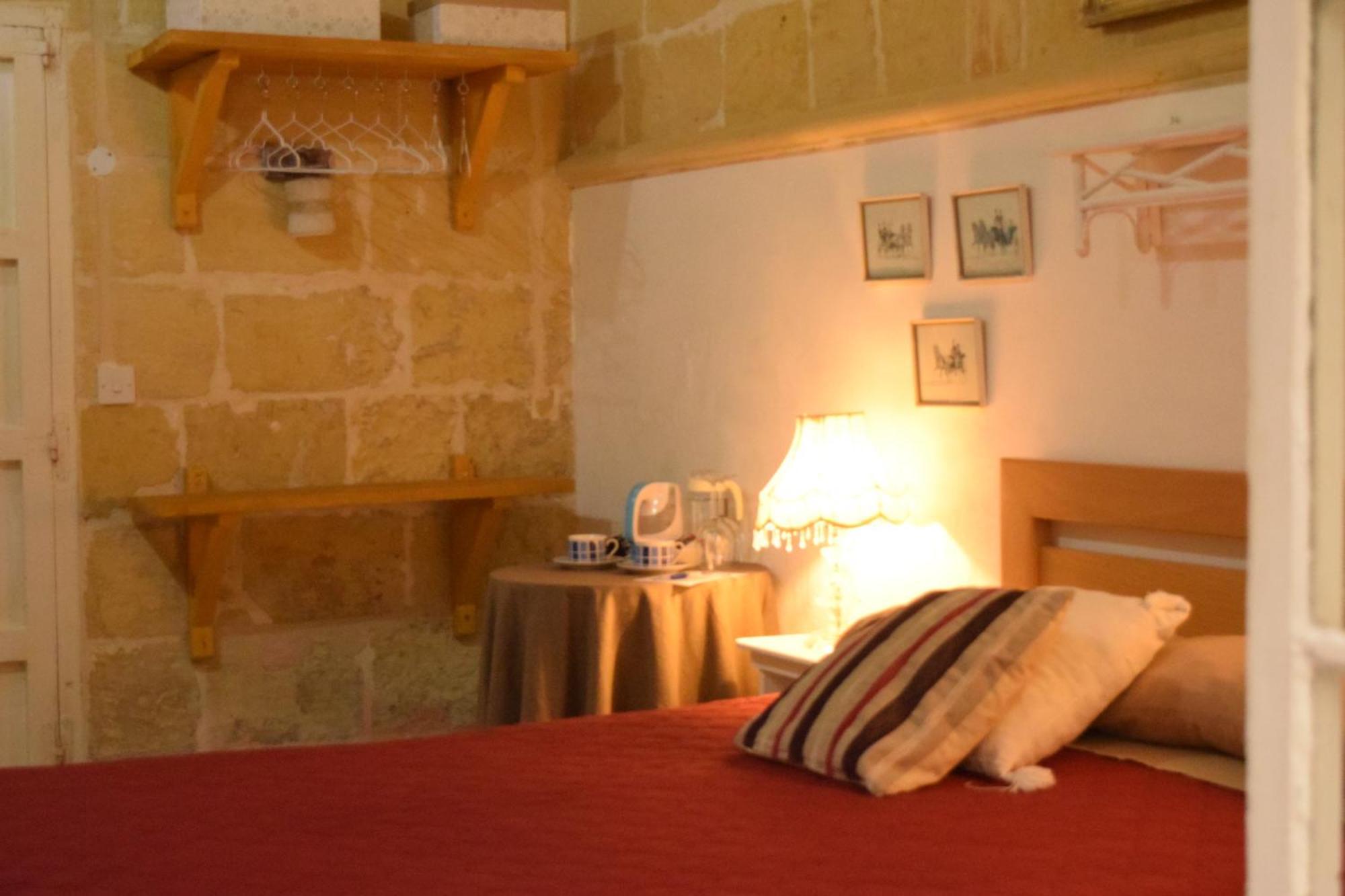 Maria Townhouse Heart Of Victoria B&B Εξωτερικό φωτογραφία