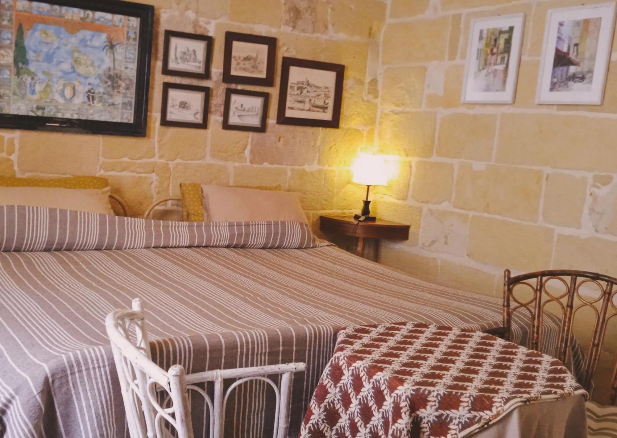 Maria Townhouse Heart Of Victoria B&B Εξωτερικό φωτογραφία