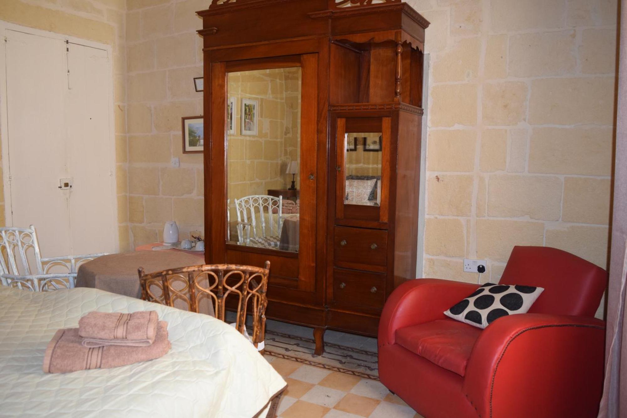 Maria Townhouse Heart Of Victoria B&B Εξωτερικό φωτογραφία