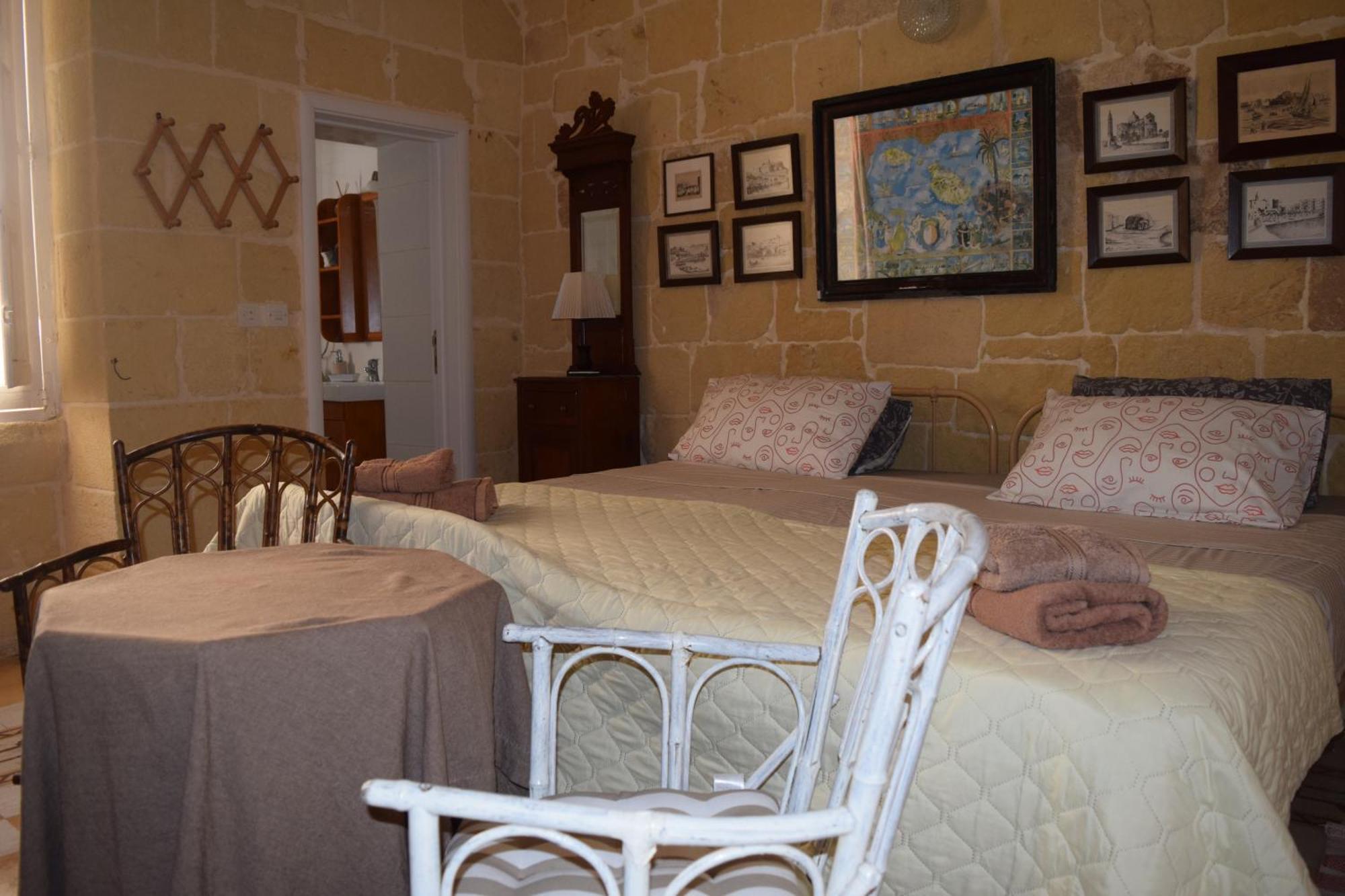 Maria Townhouse Heart Of Victoria B&B Εξωτερικό φωτογραφία