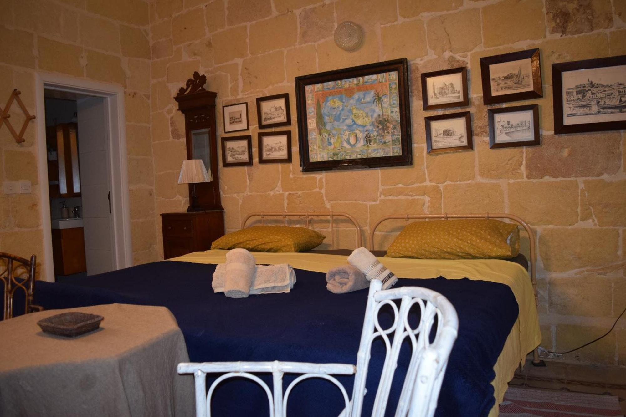 Maria Townhouse Heart Of Victoria B&B Εξωτερικό φωτογραφία